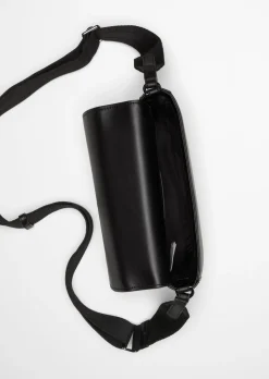 Umhängetasche small aus einer Lederalternative aus recyceltem Polyester
