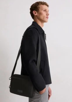Umhängetasche small aus recyceltem Material