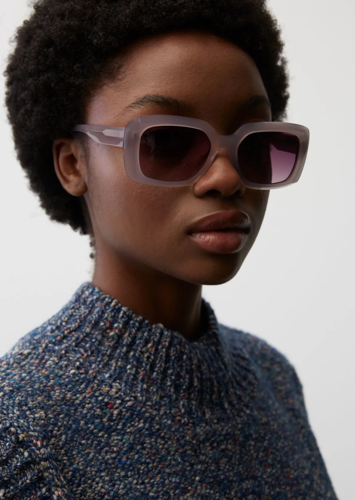 Unisex-Sonnenbrille mit breitem Bio-Acetat-Rahmen