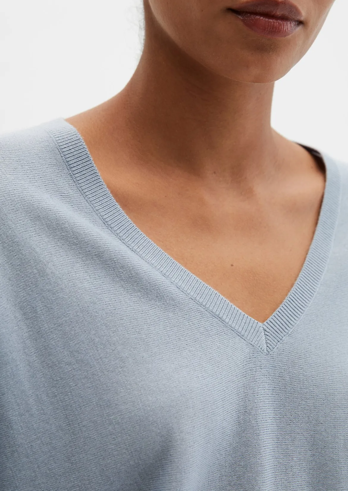V-Neck-Pullover oversize aus Merinowolle-Viskose-Mix